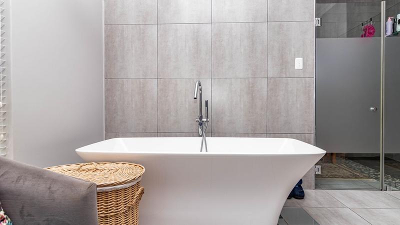 4 Bedroom Property for Sale in Pinnacle Point Golf Estate Western Cape